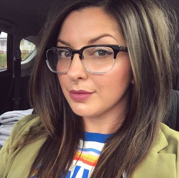 Meet your Posher, Bree - Picture 1 of 1